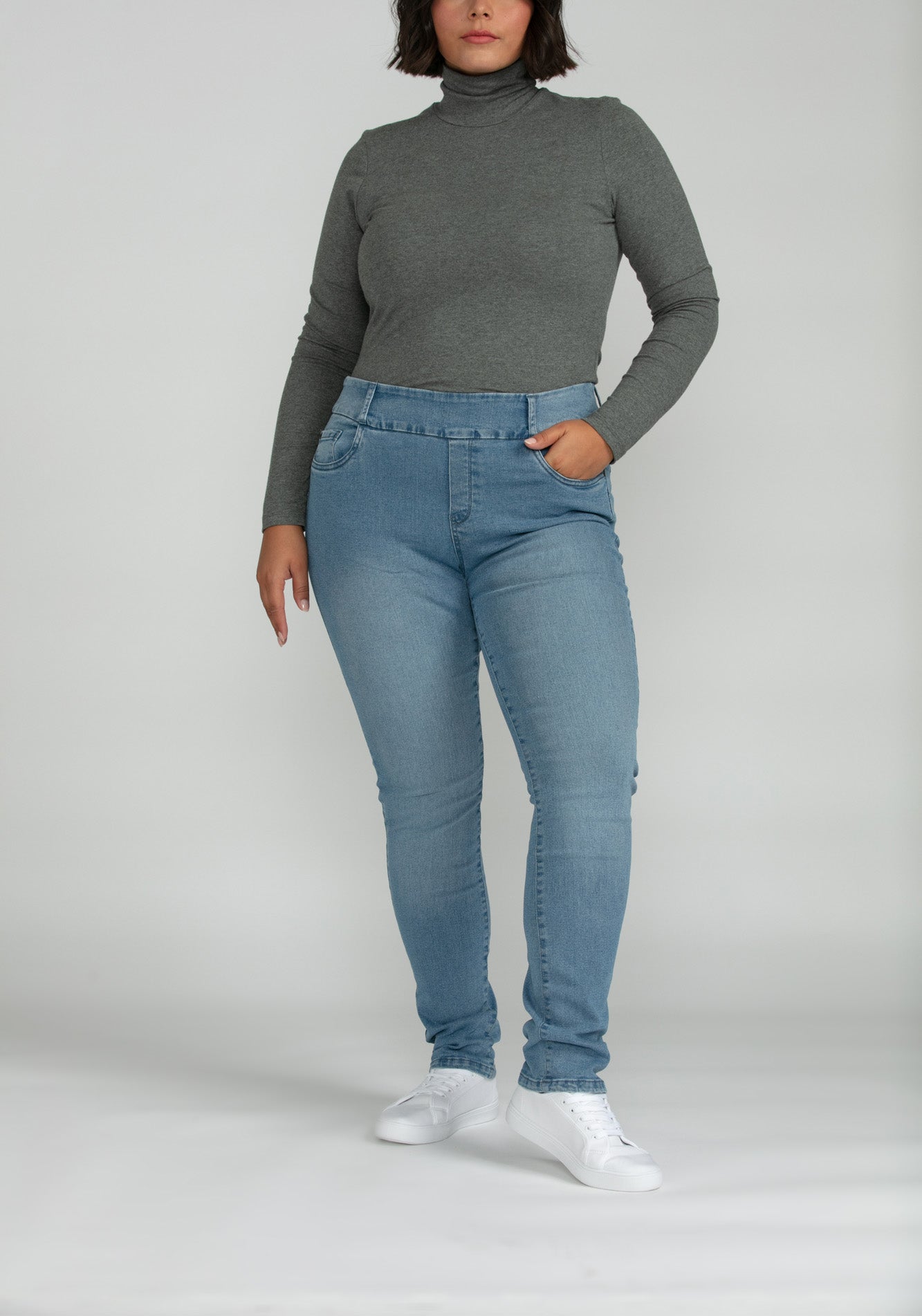 Bluberry Denim Pull-On Straight Leg Light wash