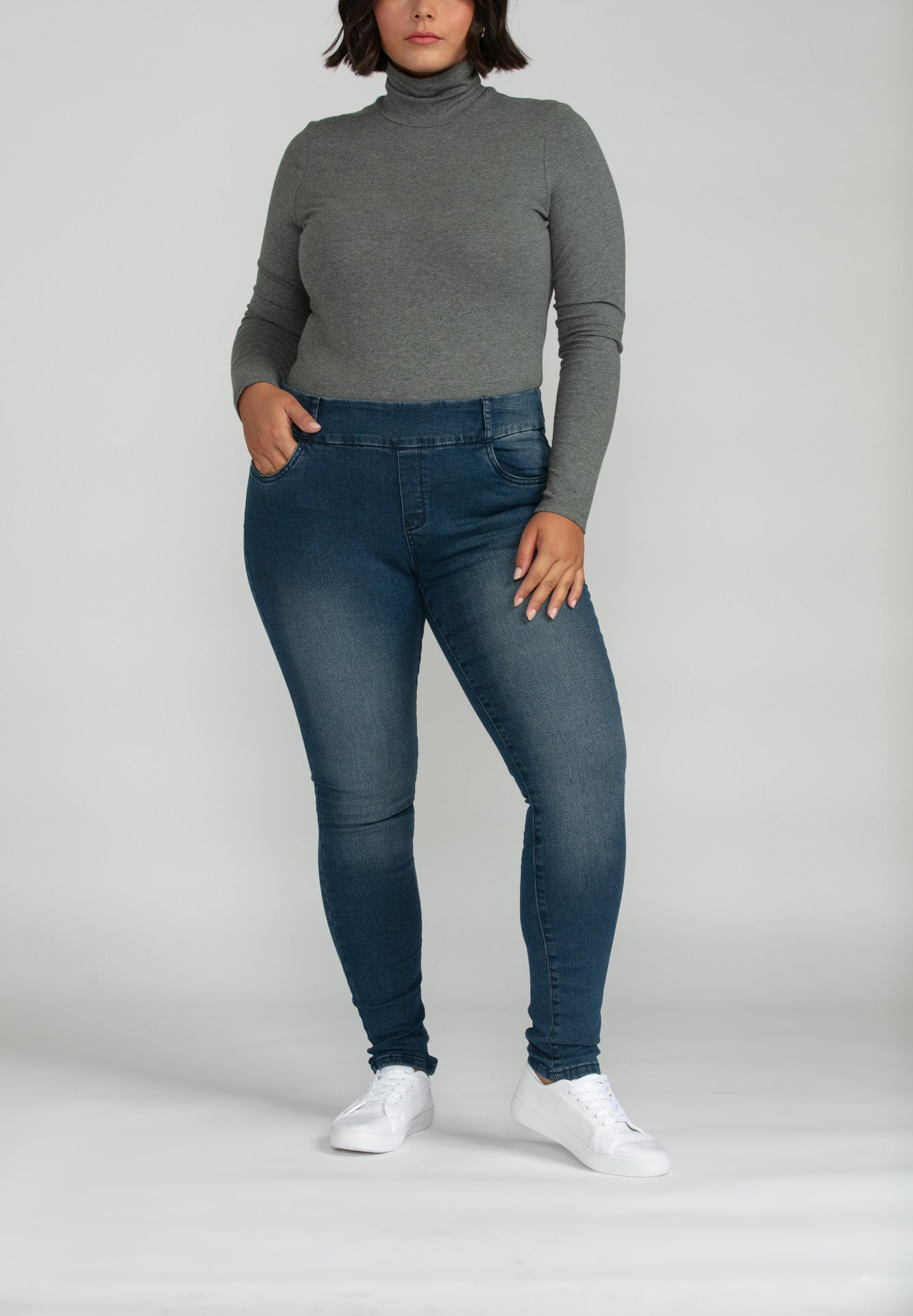 Bluberry Denim Pull-On Slim Leg Medium Wash