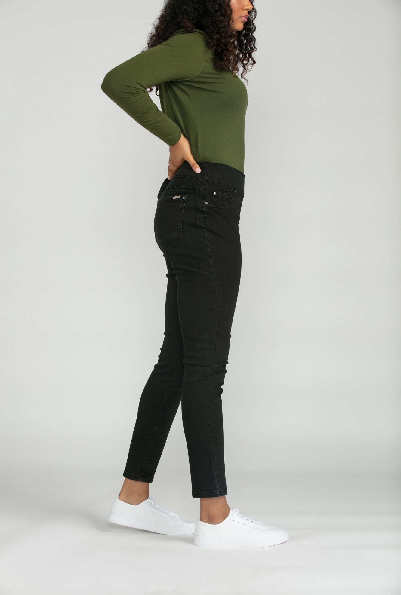 Bluberry Denim Elastic Waistband Ankle Length Black Rinse Wash