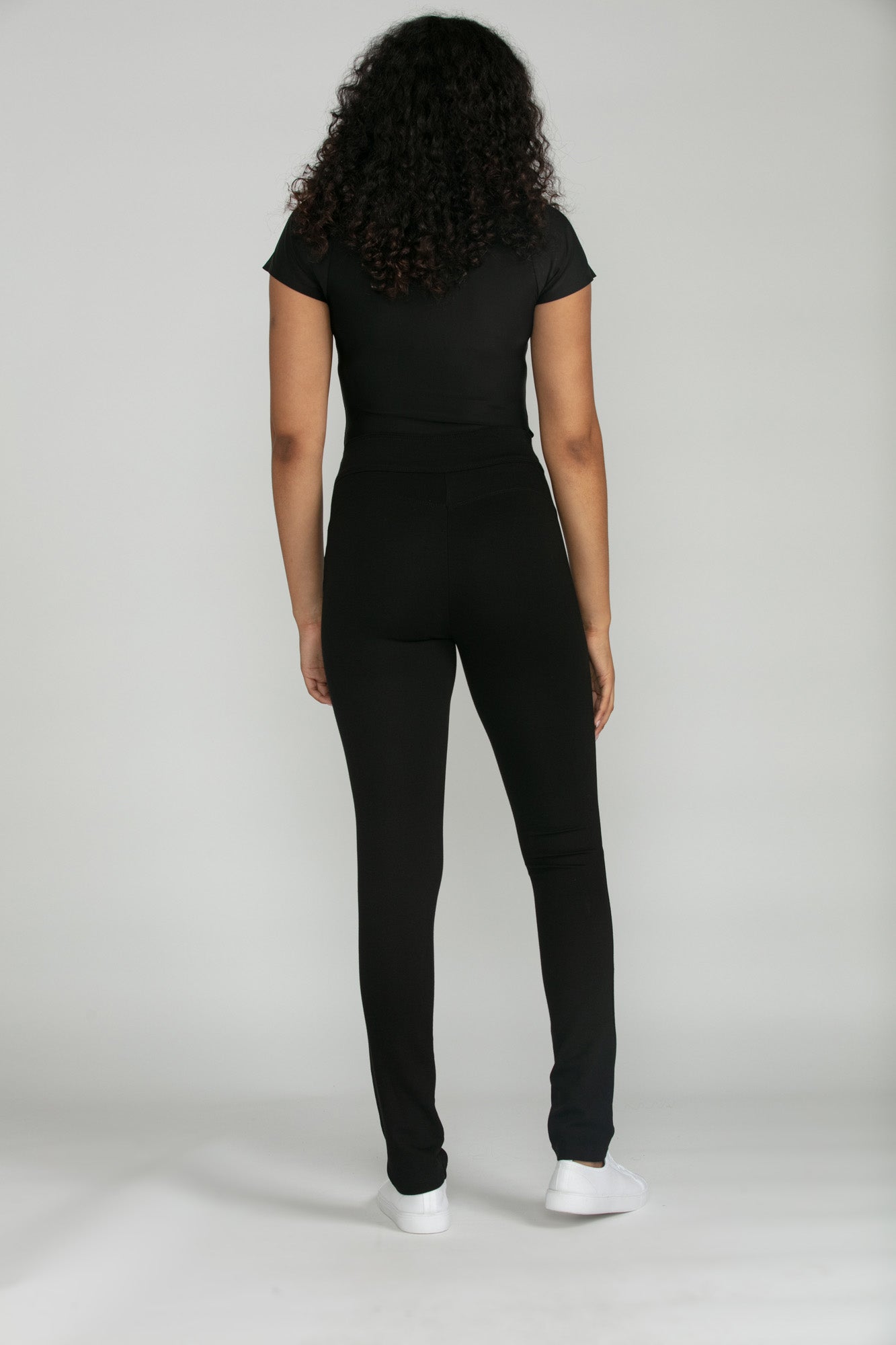 Bluberry Denim Elastic Waistband Slim Leg Black wash Raliegh