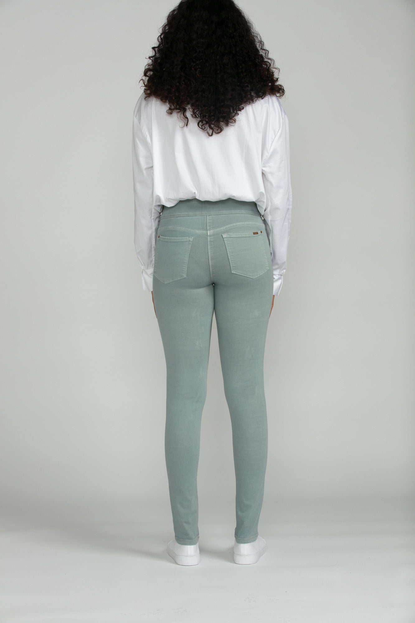 Bluberry Denim Elastic Waistband Slim Leg Kennedy Oyster Mushroom