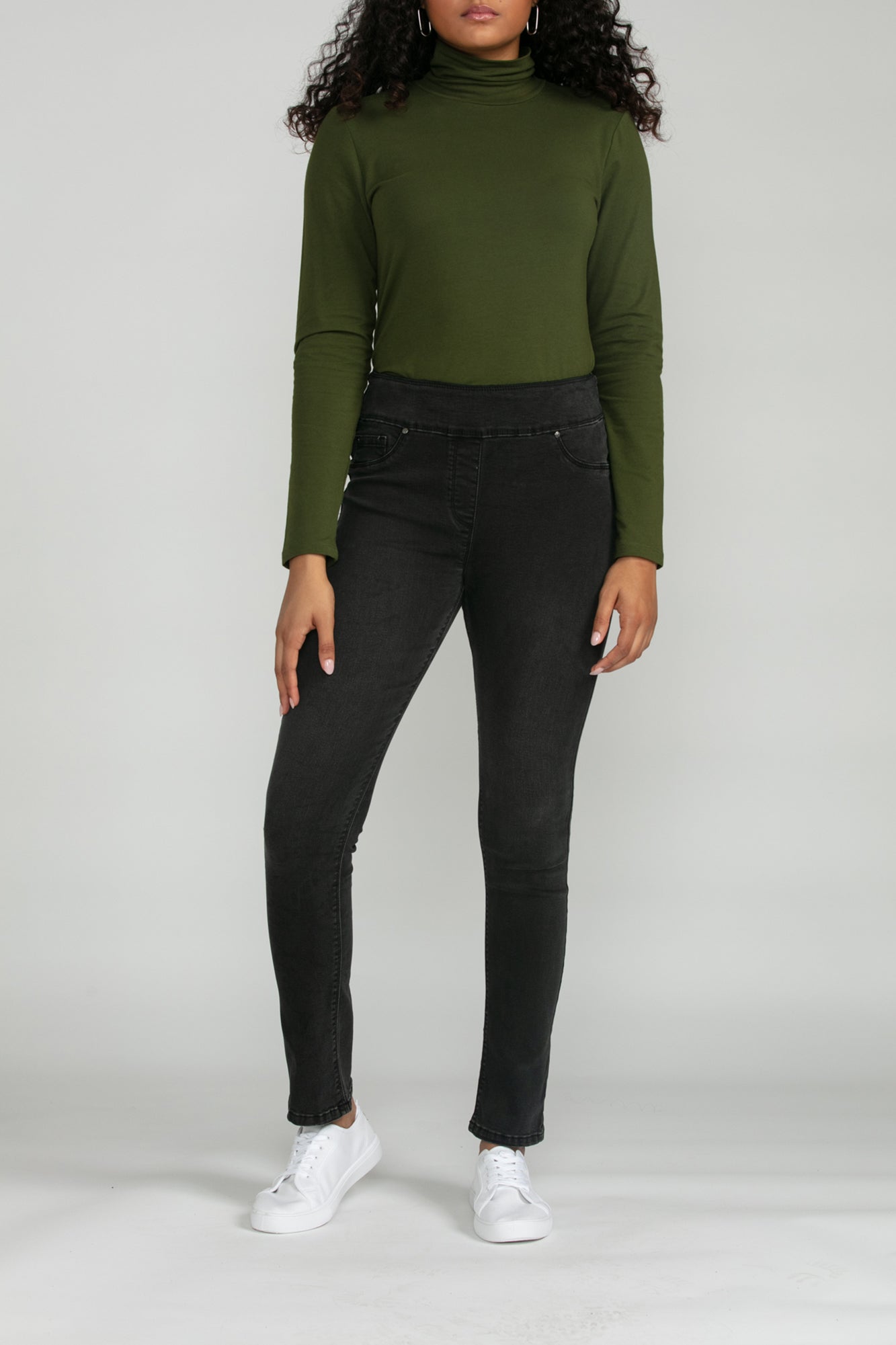 Bluberry Denim Elastic Waistband Straight Leg Black Medium Wash