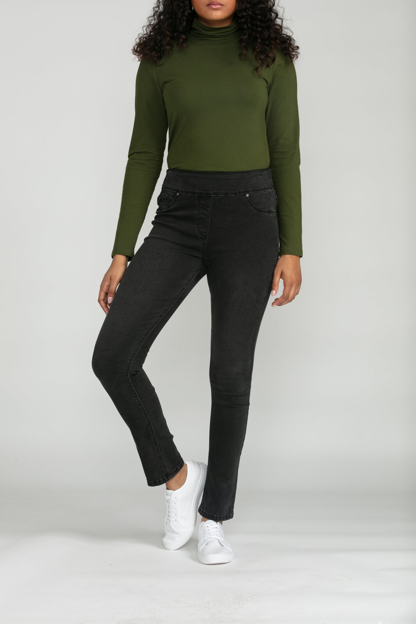 Bluberry Denim Elastic Waistband Straight Leg Black Medium Wash