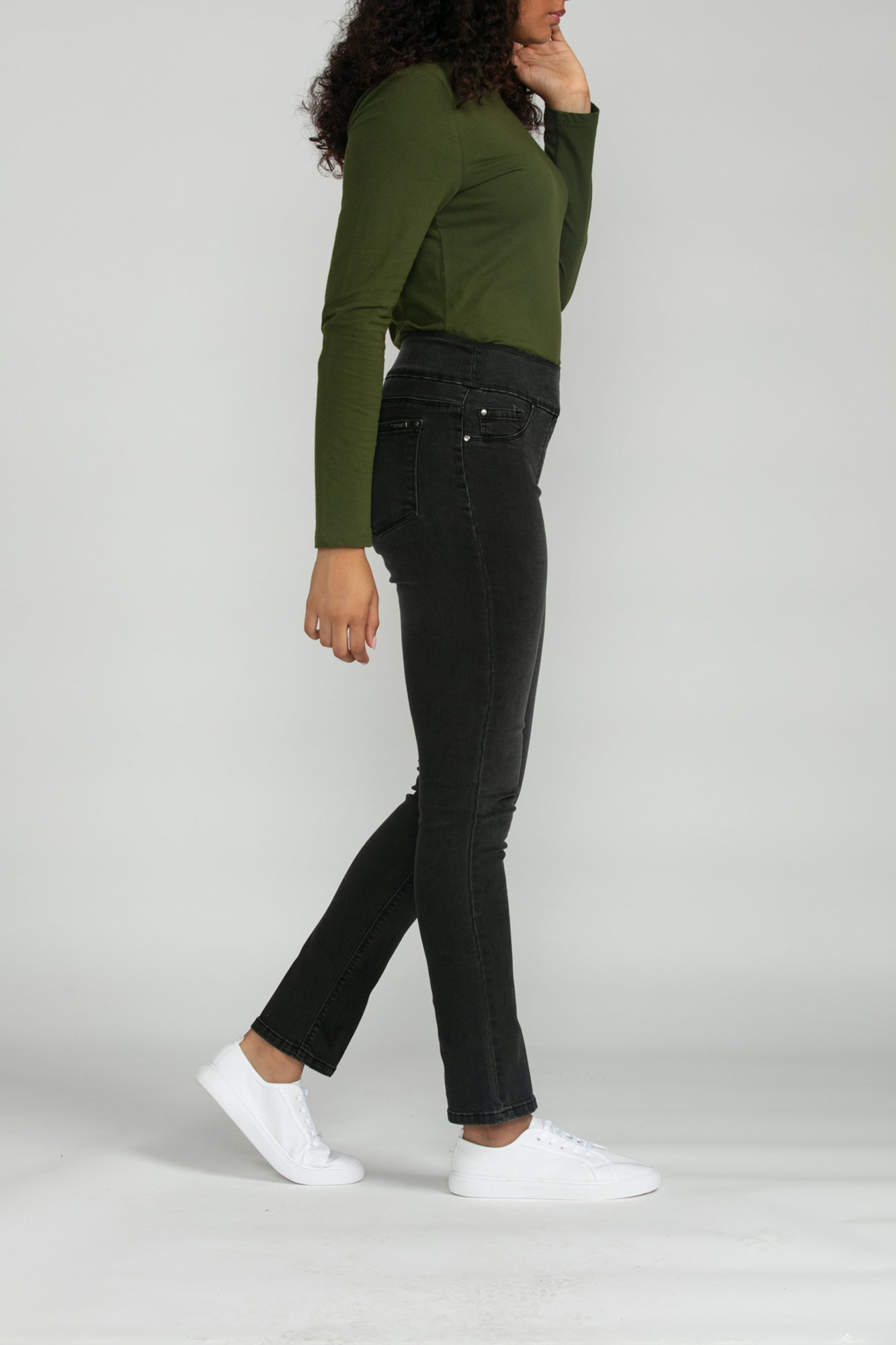 Bluberry Denim Elastic Waistband Straight Leg Black Medium Wash