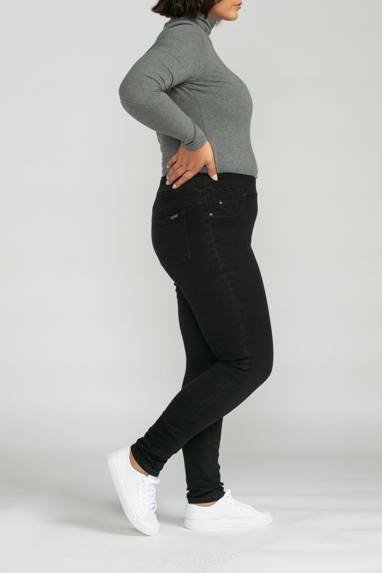 Bluberry Denim Elastic Waistband Slim Leg Black Rinse Wash