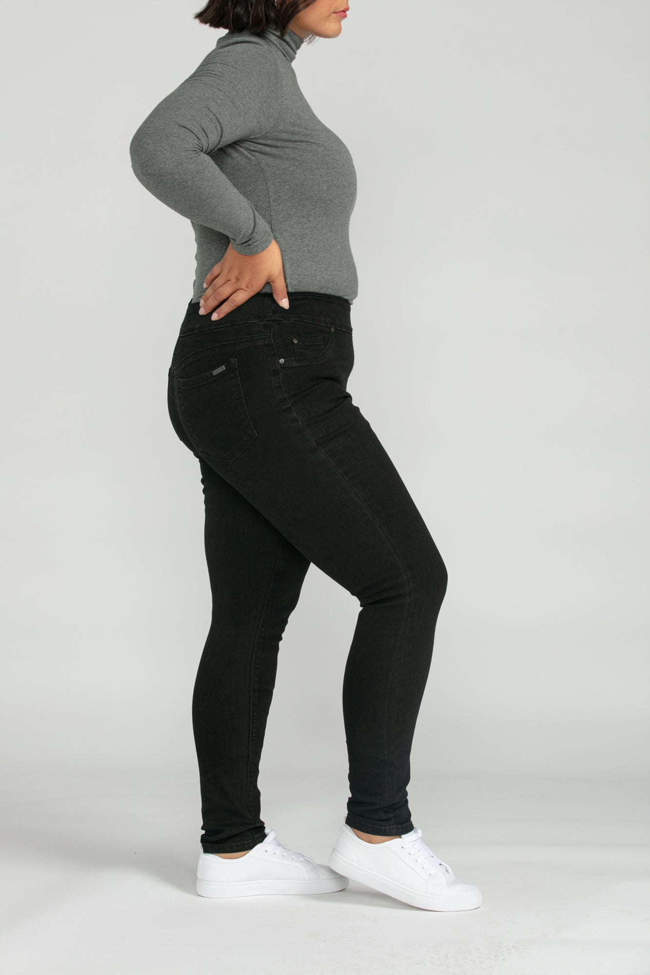 Bluberry Denim Elastic Waistband Slim Leg Black Rinse Wash