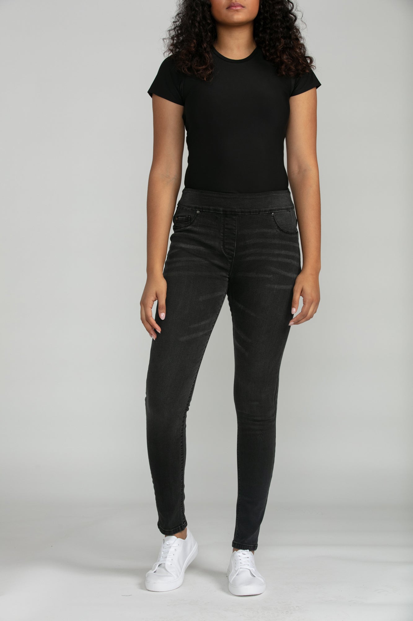 Bluberry Denim Elastic Waistband Slim Leg Black medium Wash