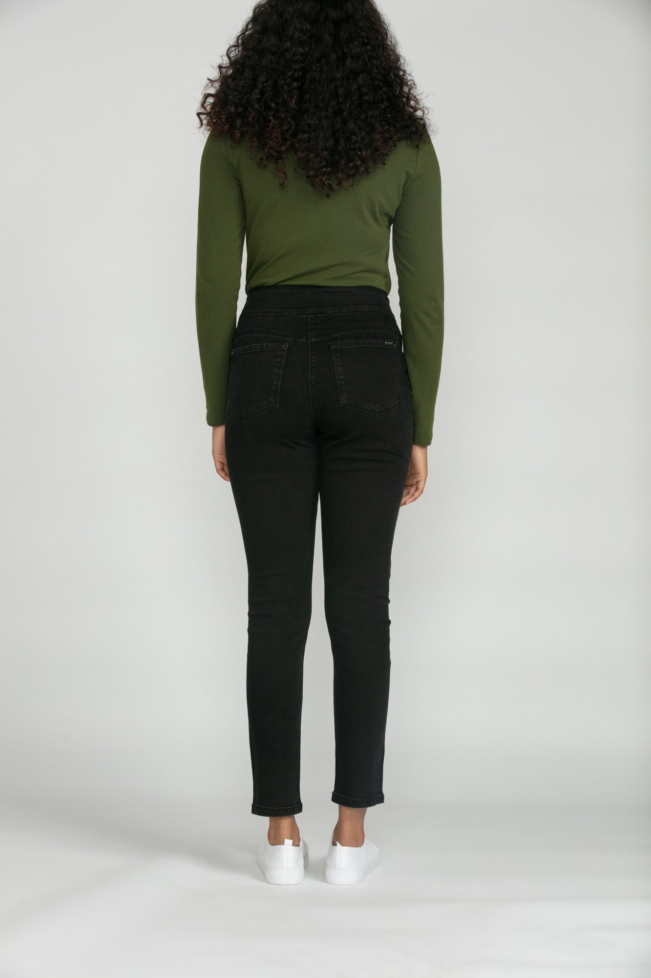 Bluberry Denim Elastic Waistband Ankle length Black Medium Wash