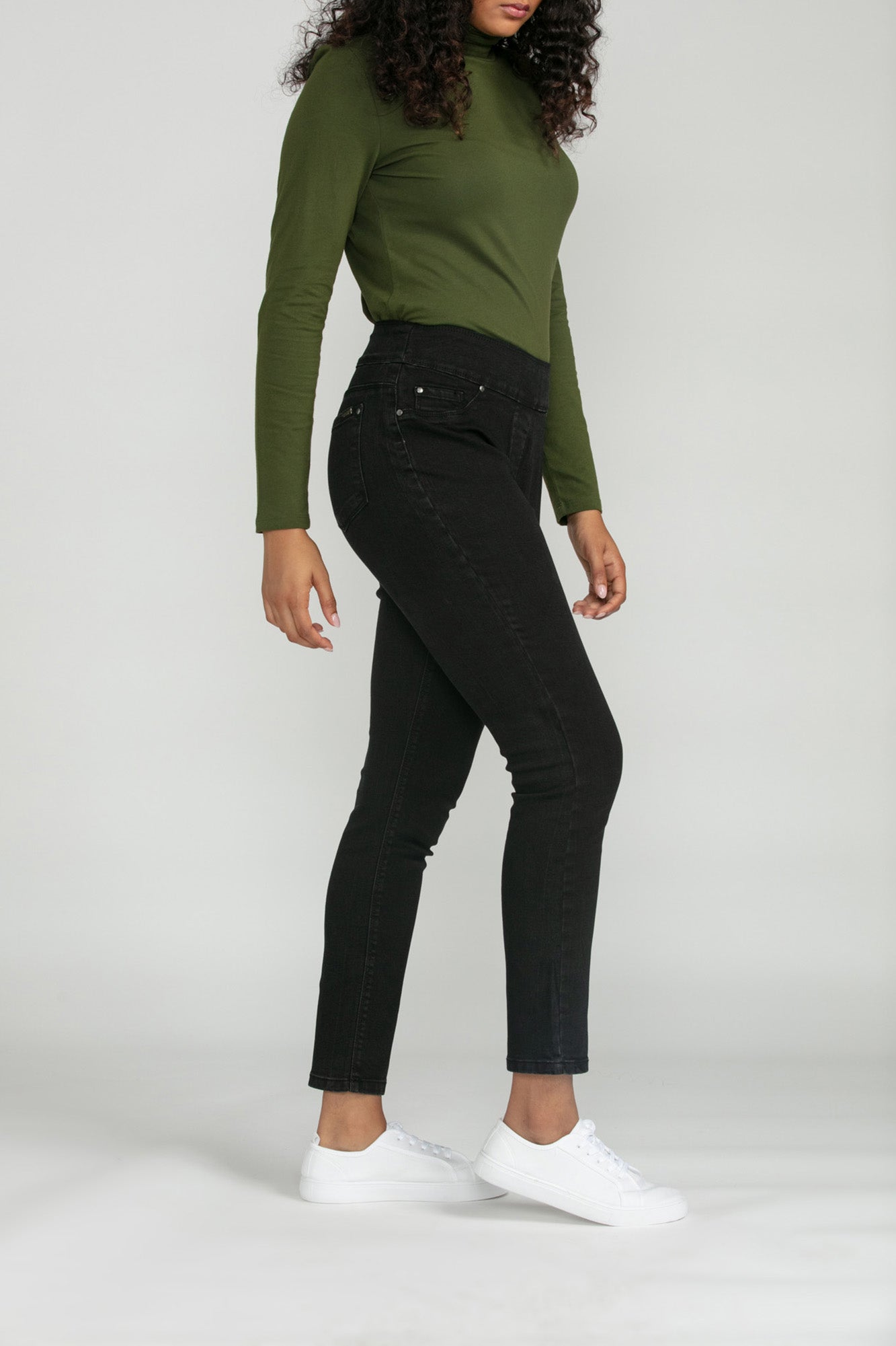 Bluberry Denim Elastic Waistband Ankle length Black Medium Wash