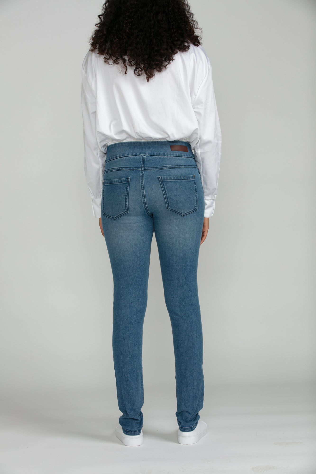 Bluberry Denim Elastic Waistband Slim Leg medium Wash