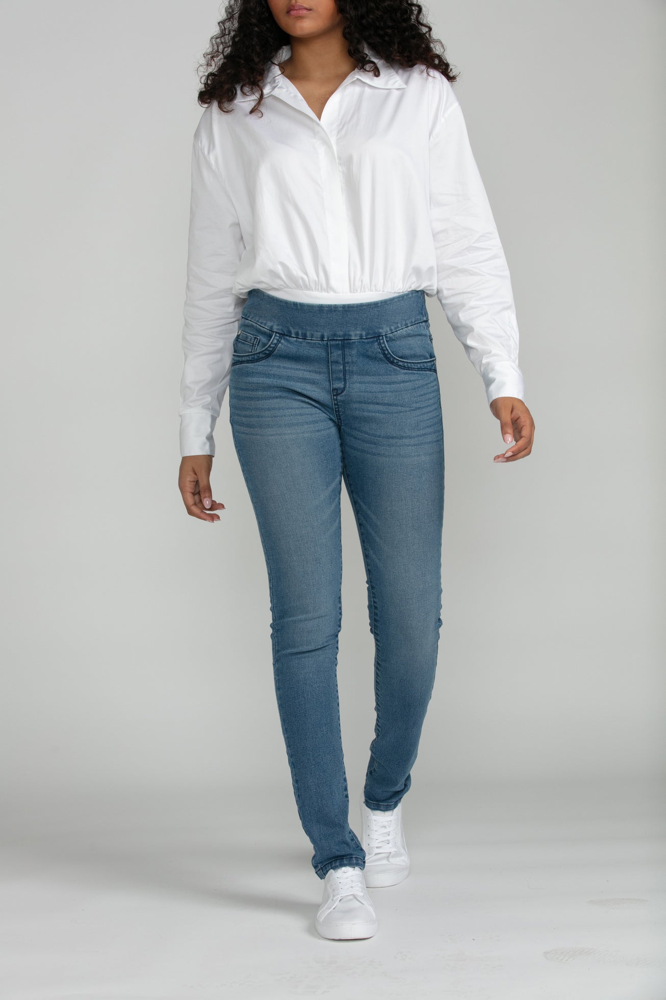 Bluberry Denim Elastic Waistband Slim Leg medium Wash