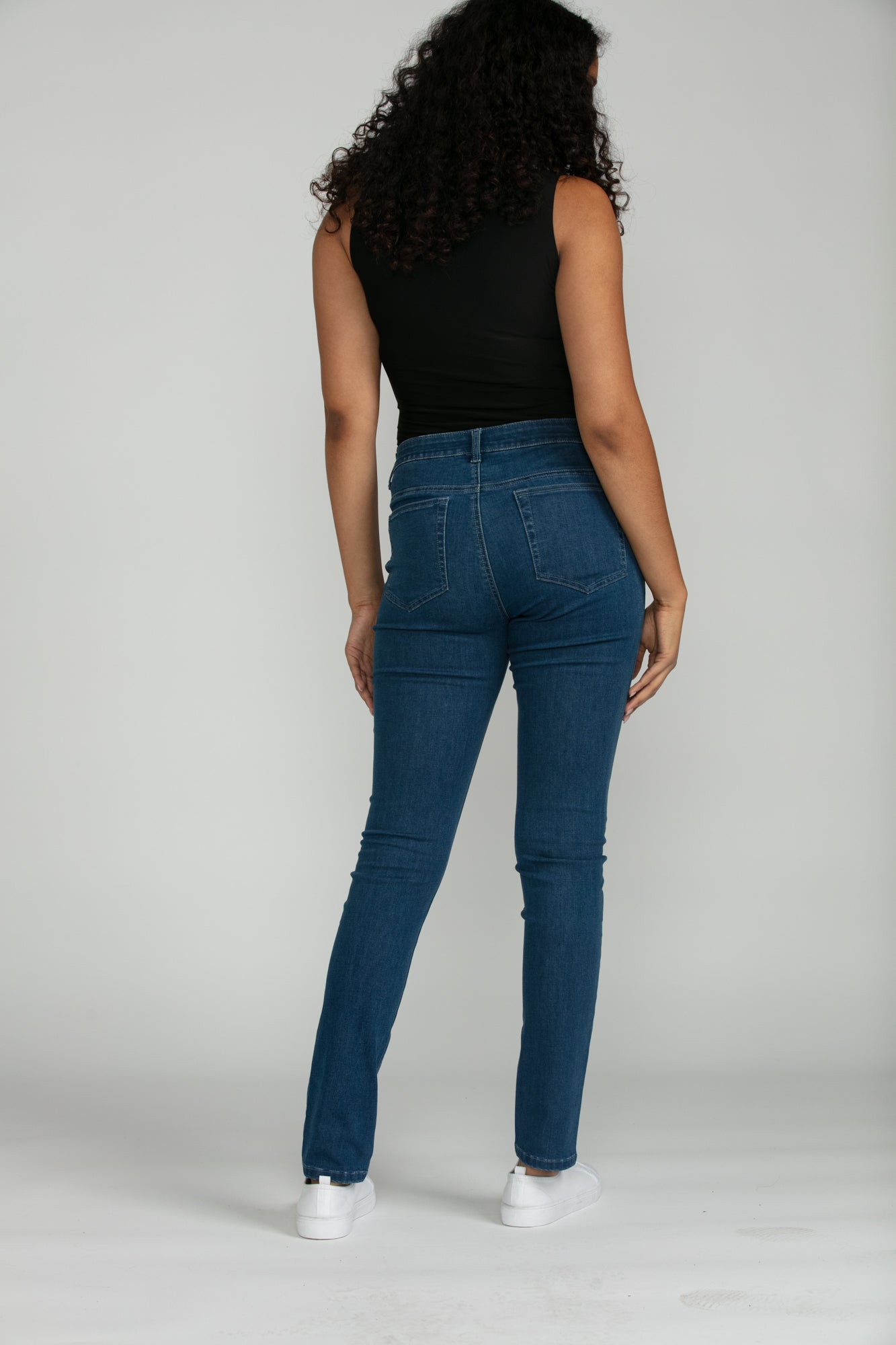 Bluberry Denim Zipper-Fly Straight Leg Amira