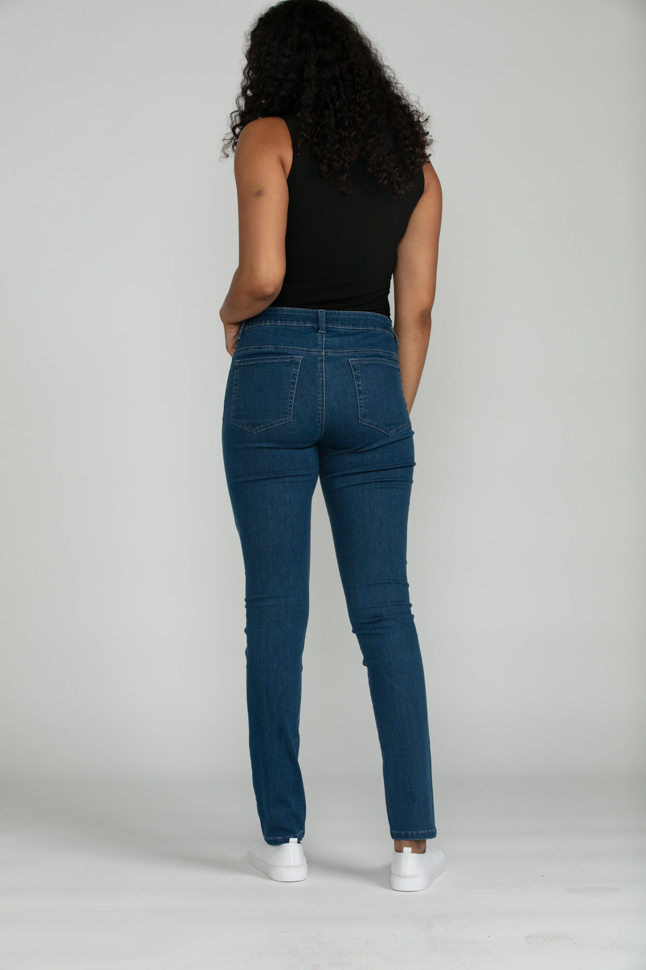 Bluberry Denim Zipper-Fly Straight Leg Amira