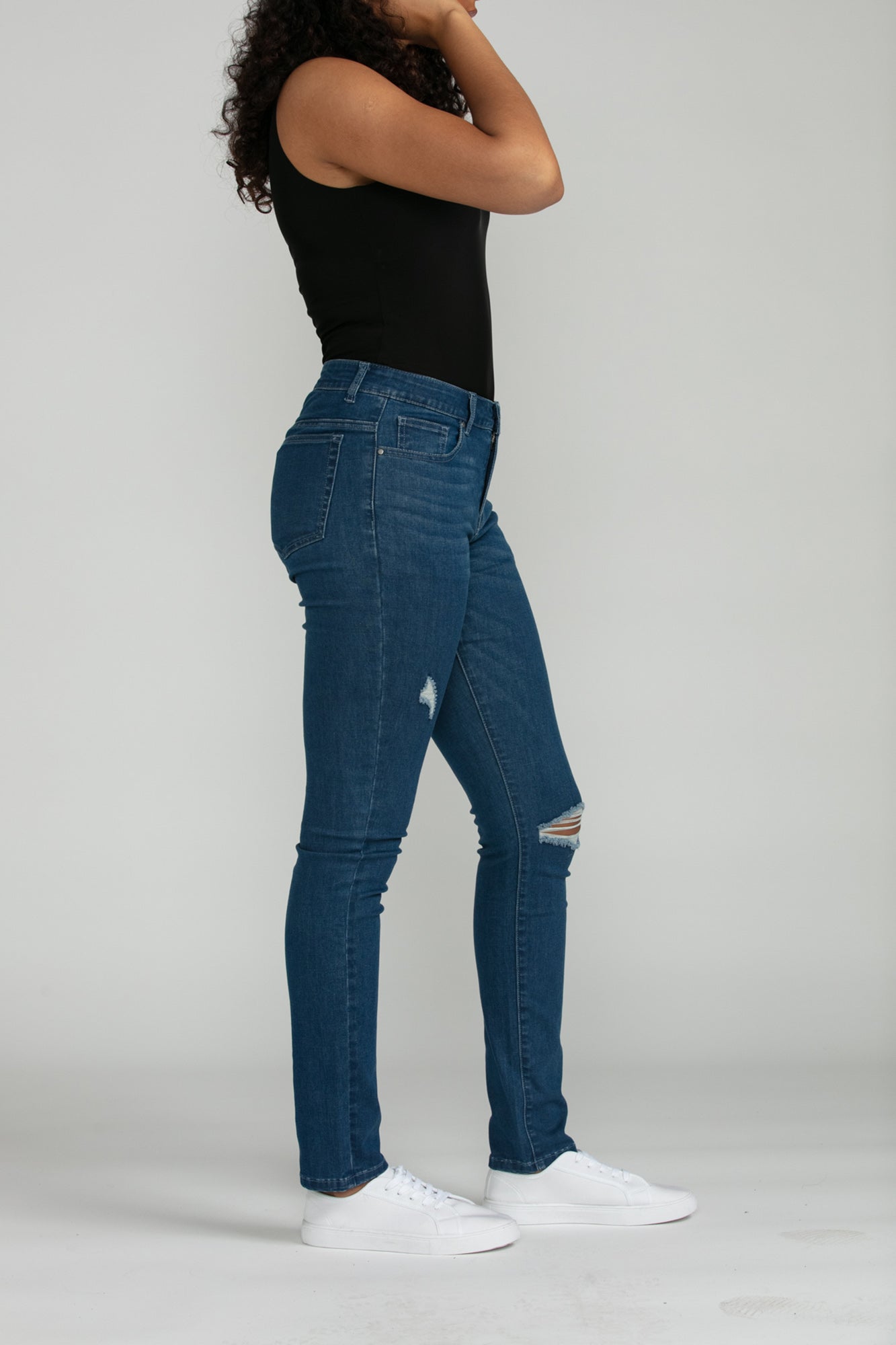 Bluberry Denim Zipper-Fly Straight Leg Amira