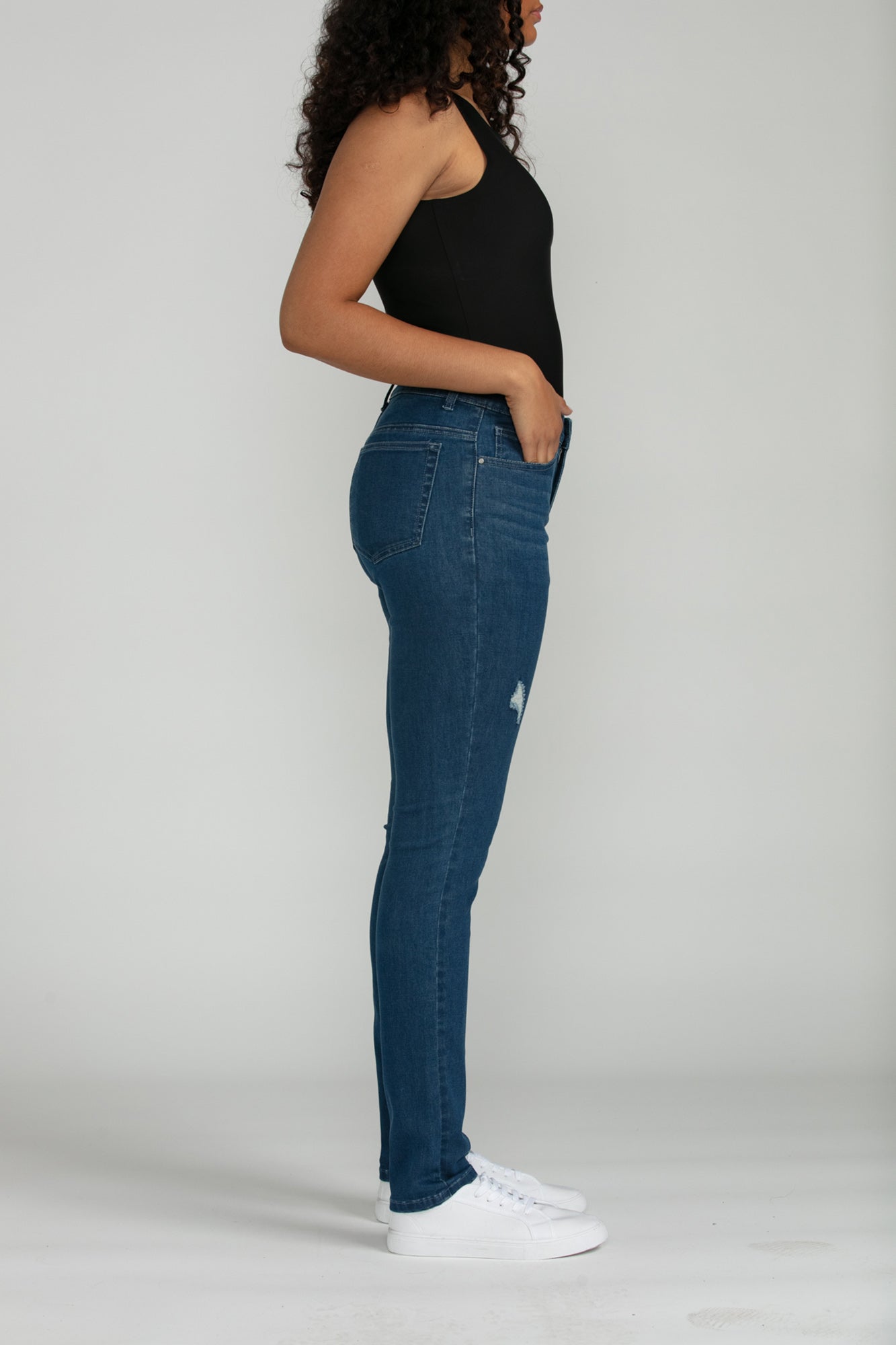 Bluberry Denim Zipper-Fly Straight Leg Amira